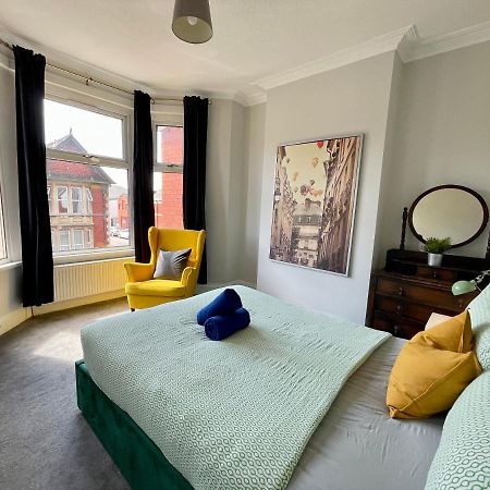 Edwardian City Centre House For Big Groups, Offroad Parking & Hot Tub! Cardiff Buitenkant foto