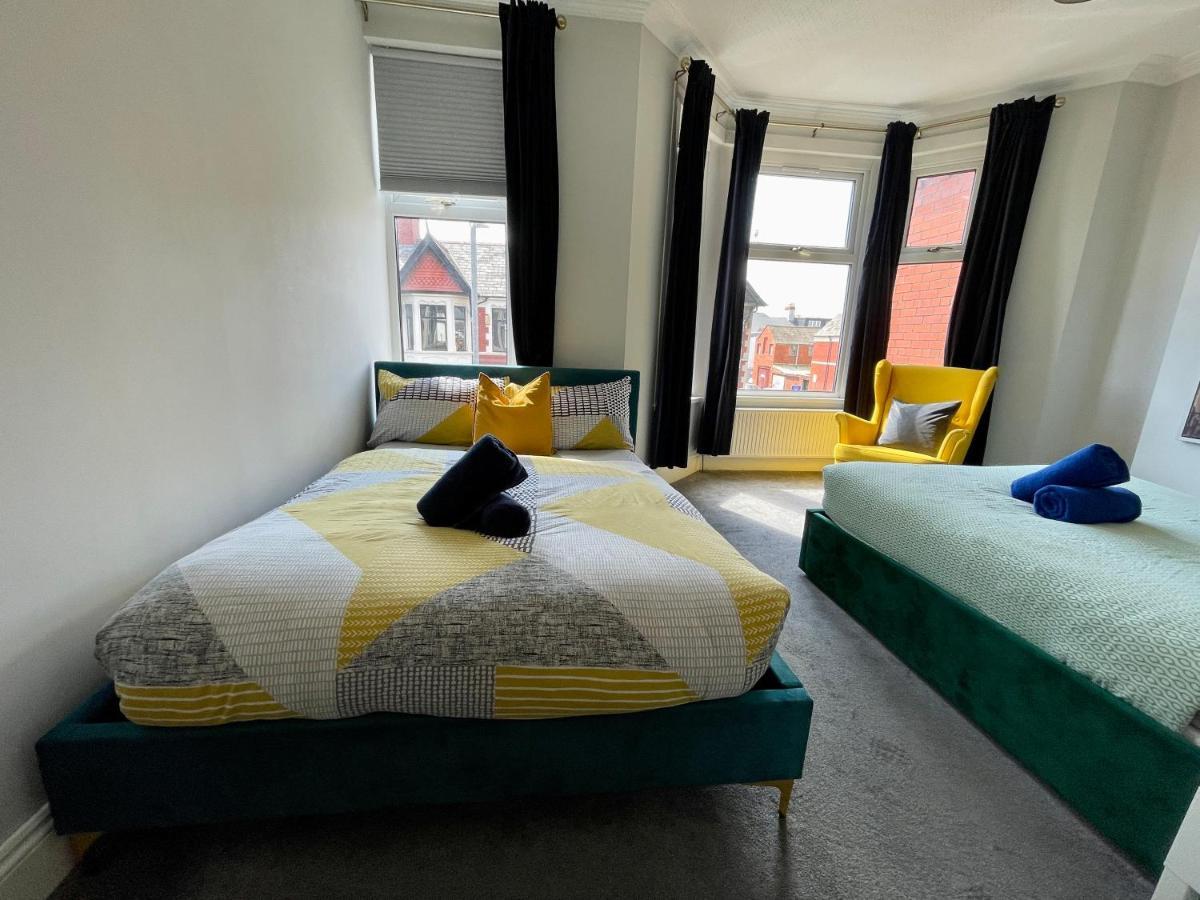 Edwardian City Centre House For Big Groups, Offroad Parking & Hot Tub! Cardiff Buitenkant foto