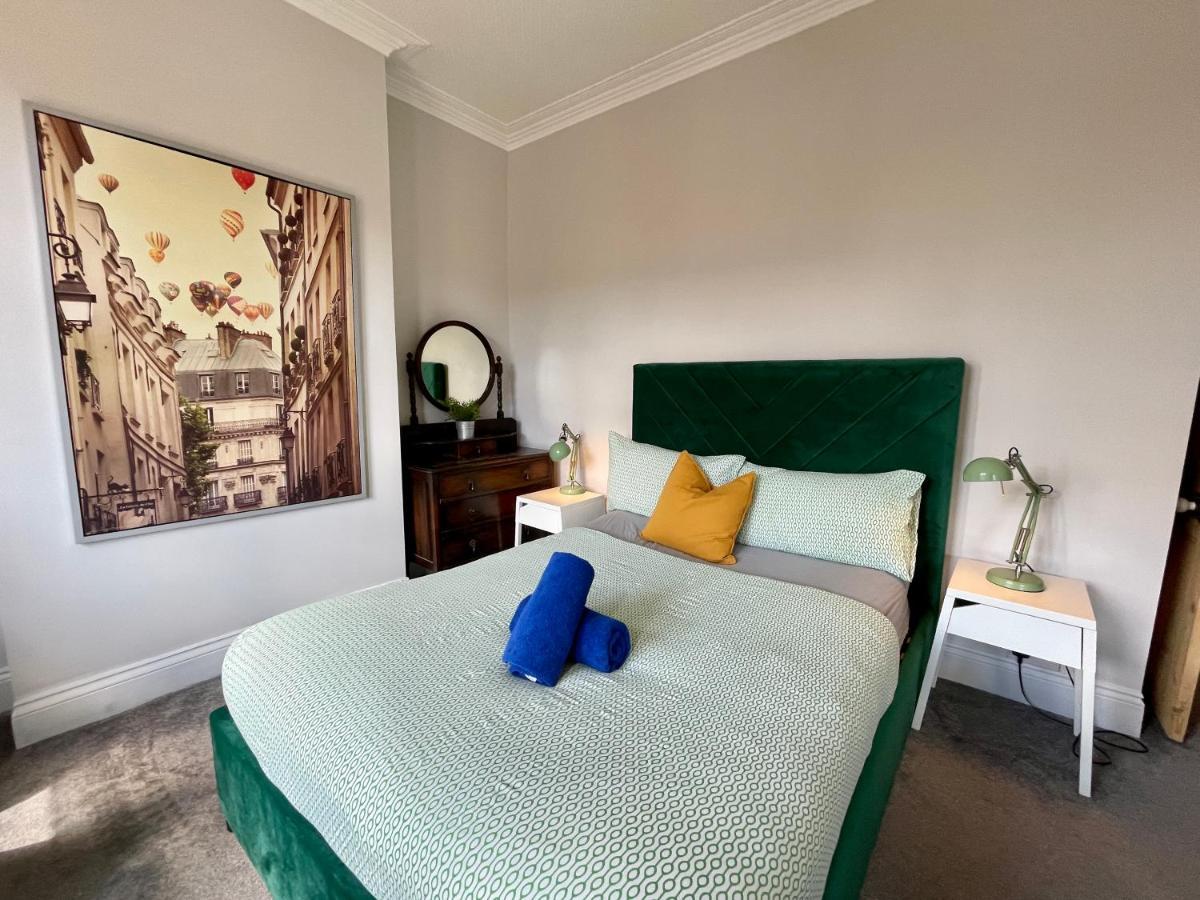 Edwardian City Centre House For Big Groups, Offroad Parking & Hot Tub! Cardiff Buitenkant foto